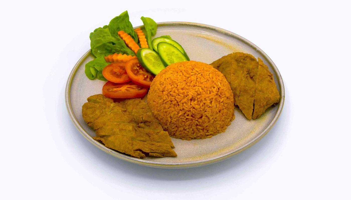 66. Crispy Chicken with Tomato Infused Rice