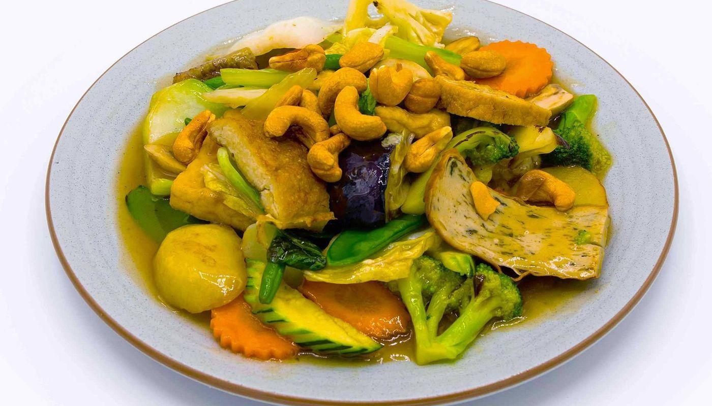 94. Cashew Nut Braised Vegetables with Tofu