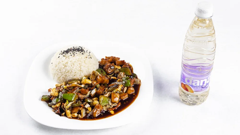 Kung Pao in pijača