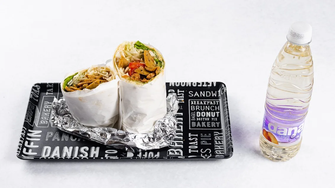 Vegbab s tortiljo in pijača