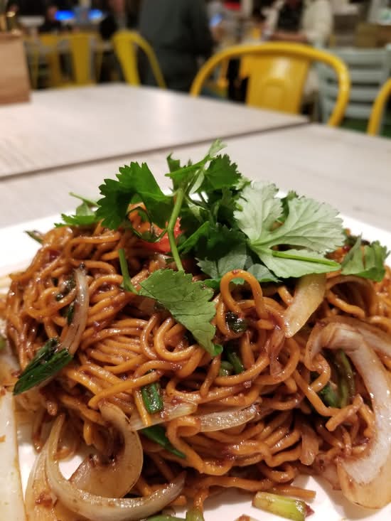 Amazing Chow Noodle