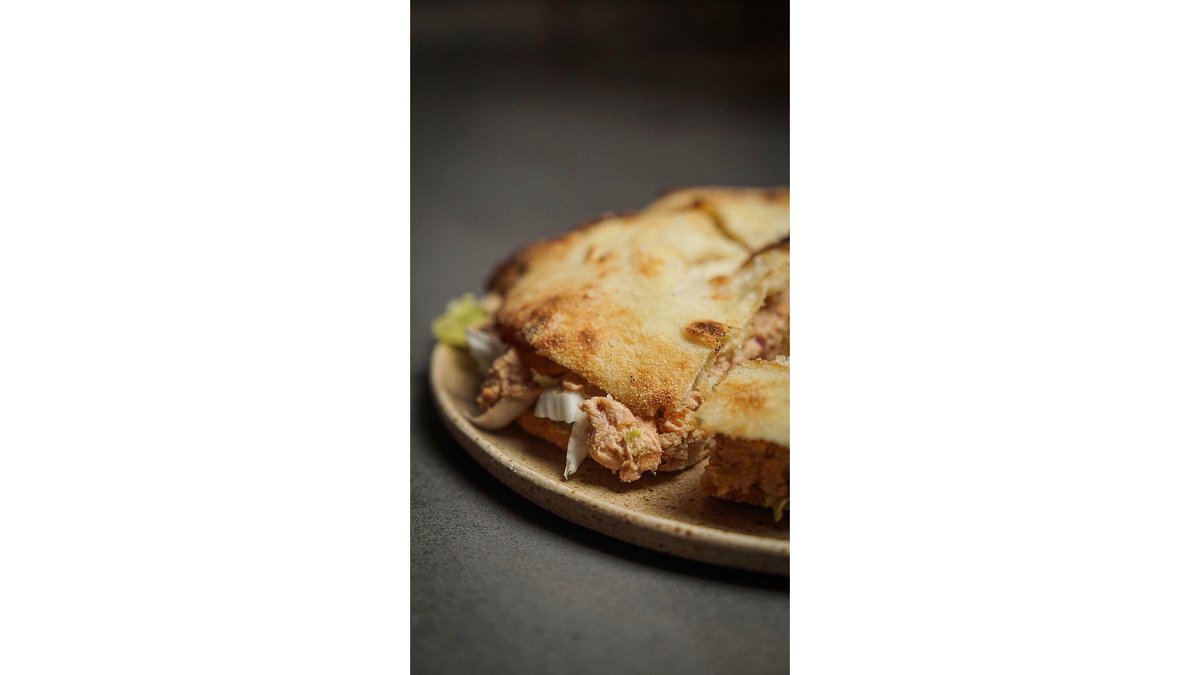 Focaccia Ripiena Con Tonno