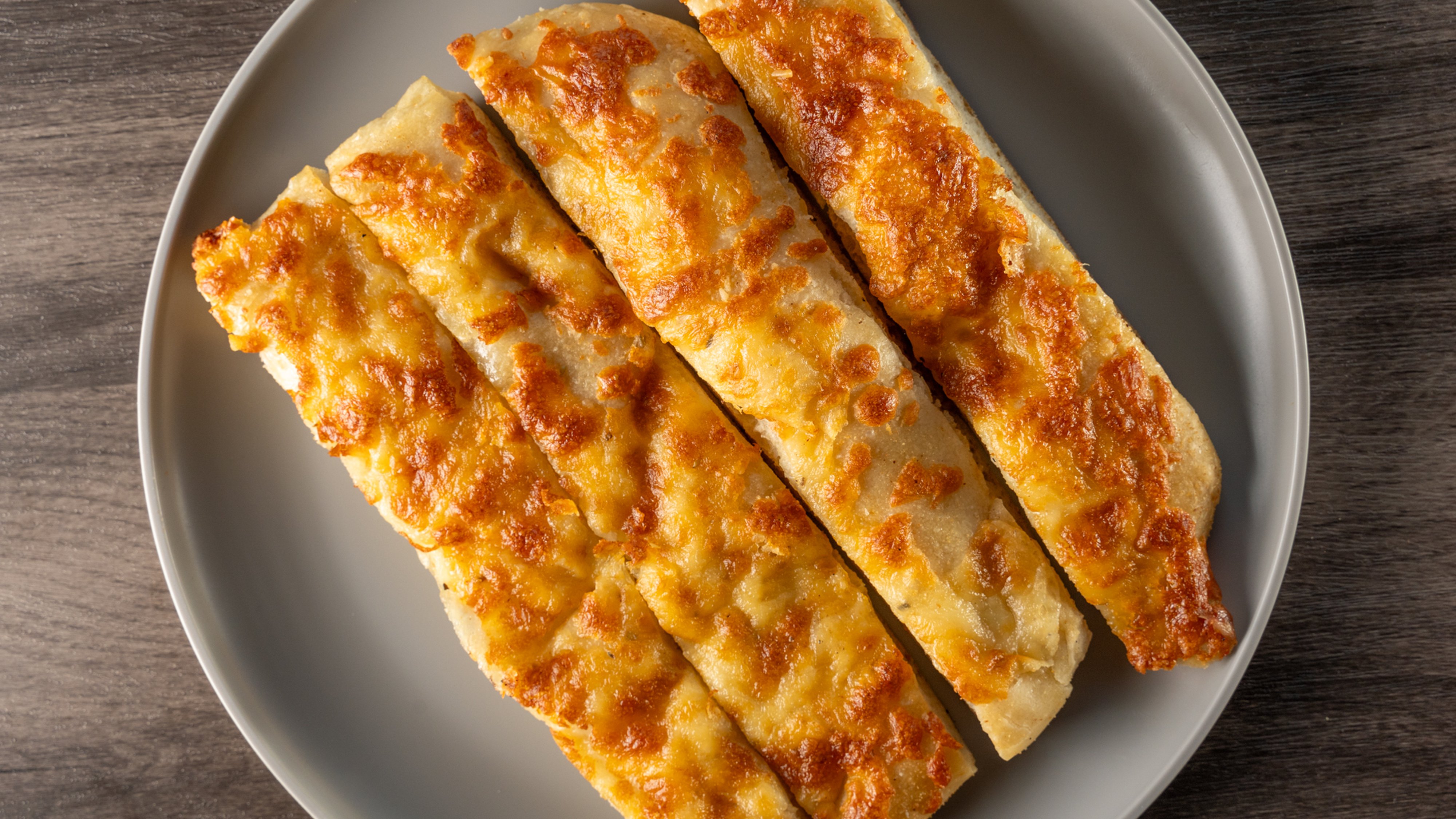 2 Breadsticks