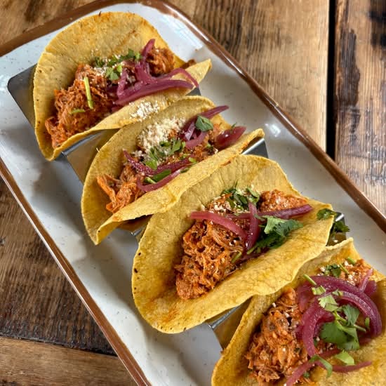 Chicken Tinga Tacos (H)