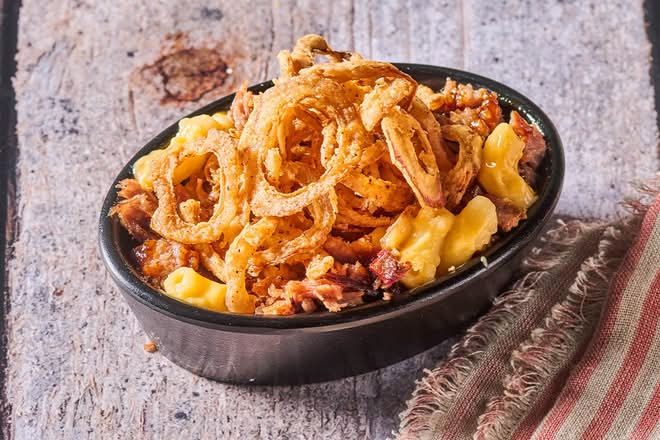 BBQ BRISKET MAC