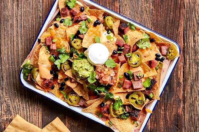 SMOKED BBQ NACHOS
