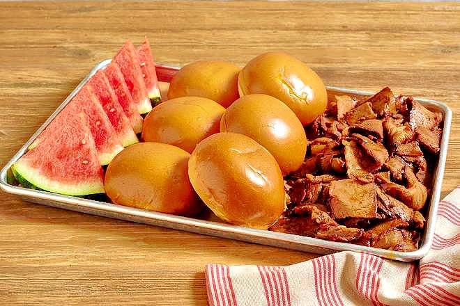 TEXAS-STYLE BRISKET SANDWICHES