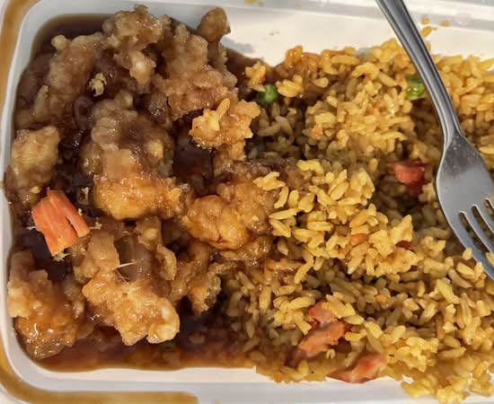 General Tso's Chicken Combo (Dinner Special)
