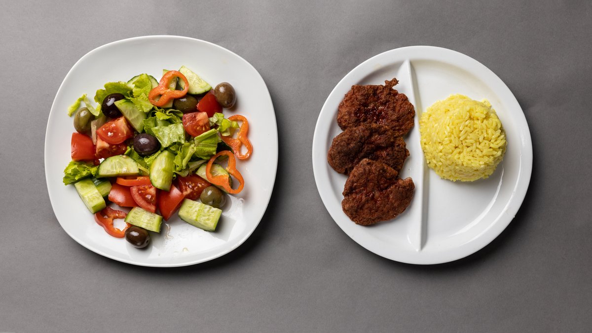 Sallatë Miks, Qofte Shpie and Pilaf