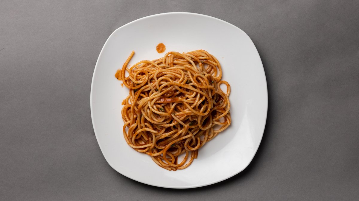 Spageti Me Salcë