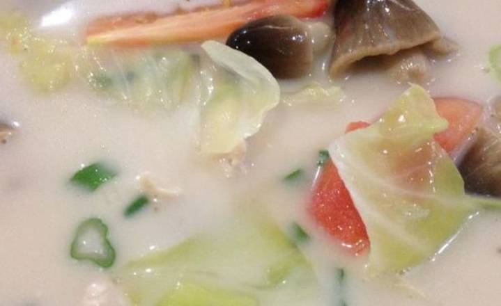 38.Tom Kha Soup