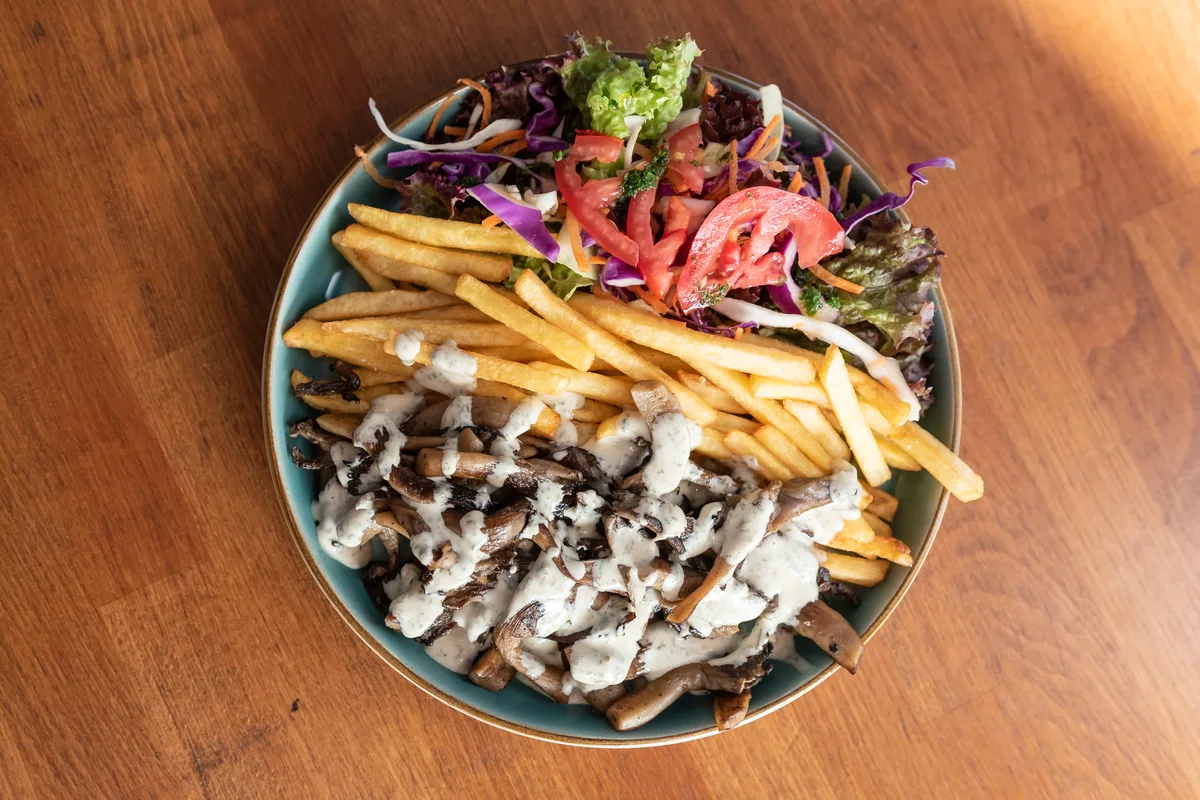 TÁL Laska Gyors / Oyster Musroom Gyros Plate (GM/GF)