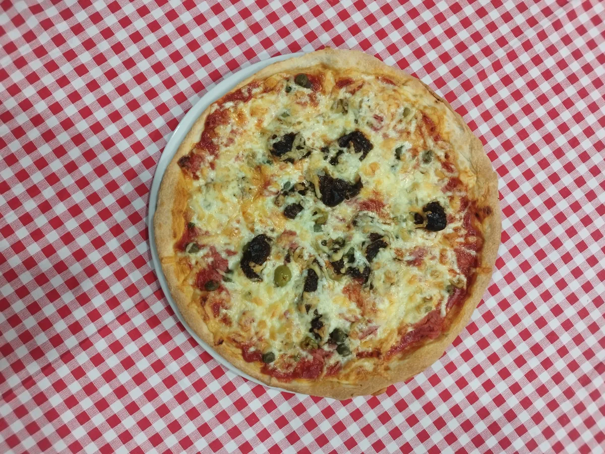 Mediterrán pizza