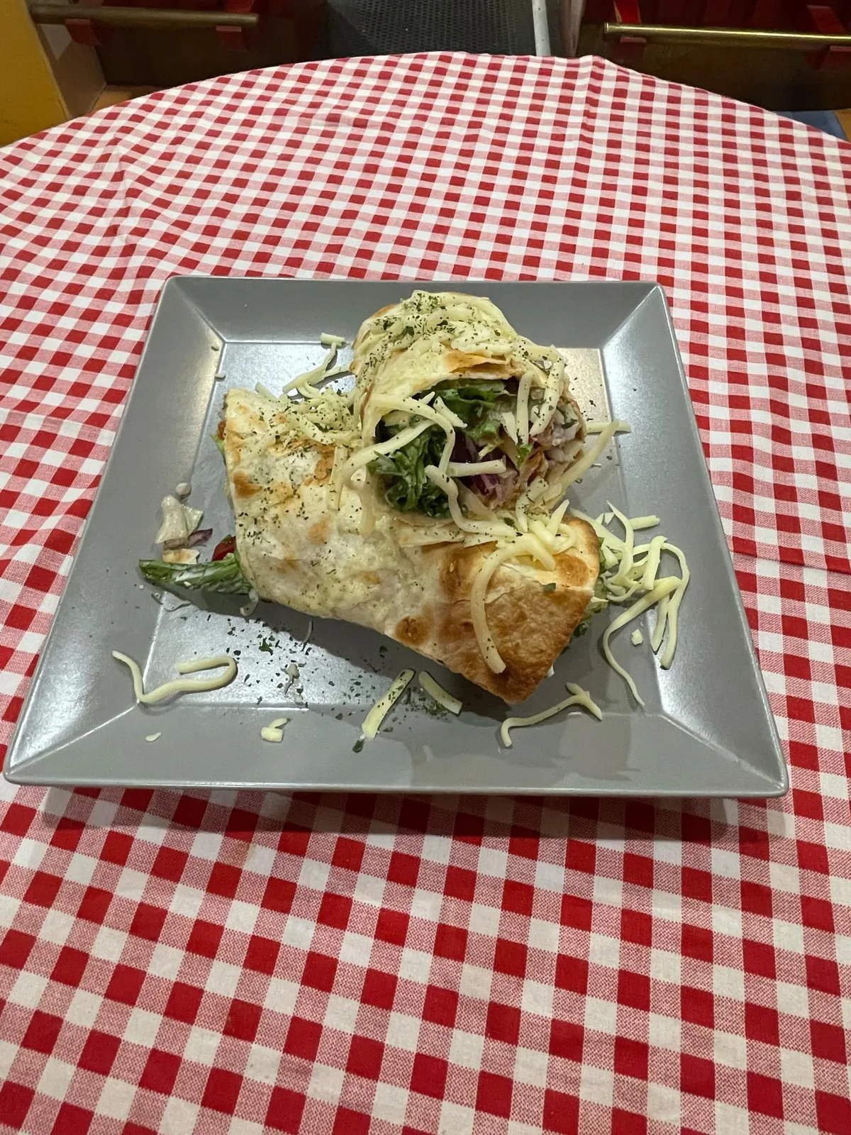 Ropogós csirkés tortilla