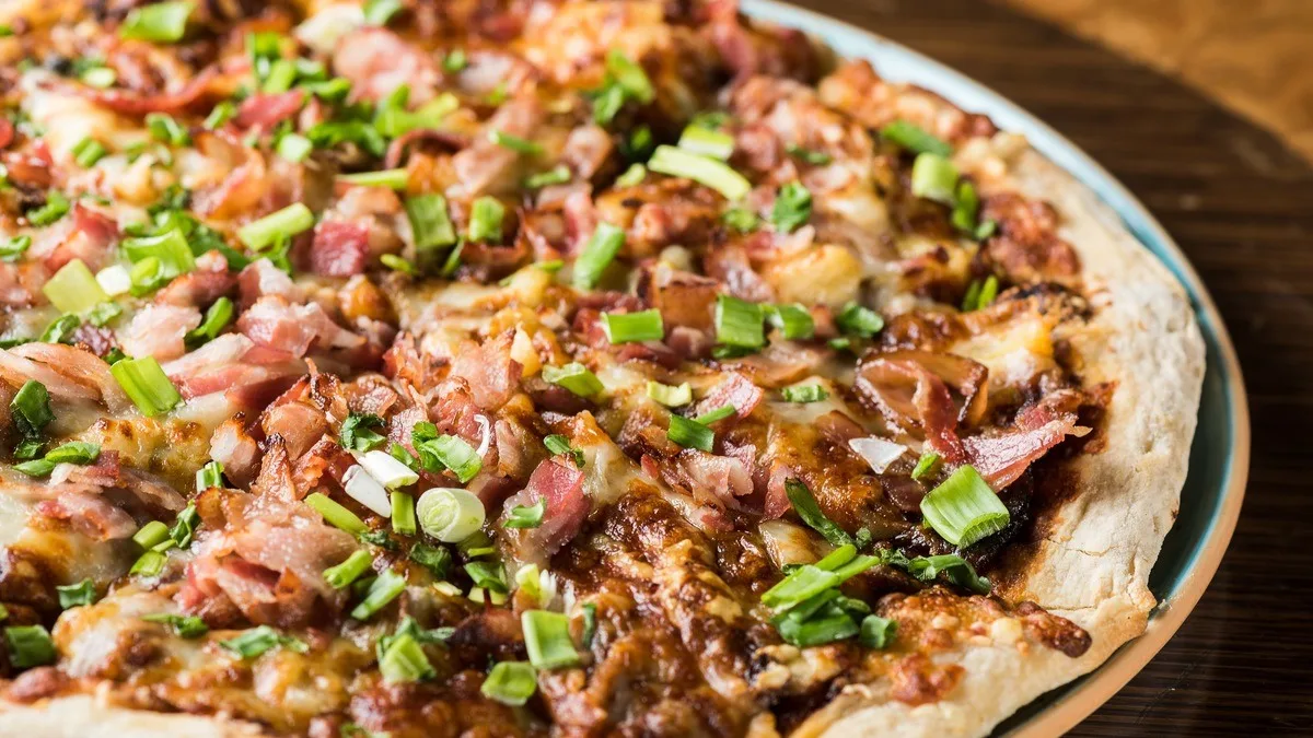 Pulled Pork Backyard Pizza 29cm