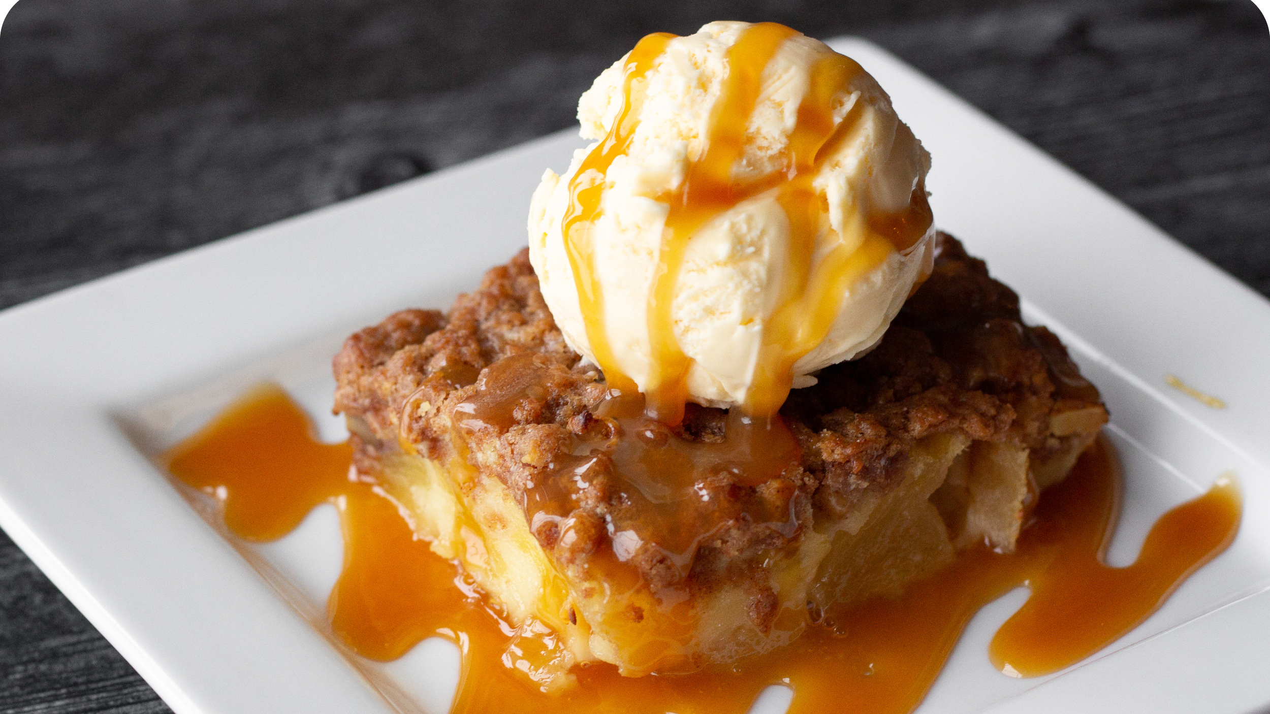 Warm Apple Cobbler