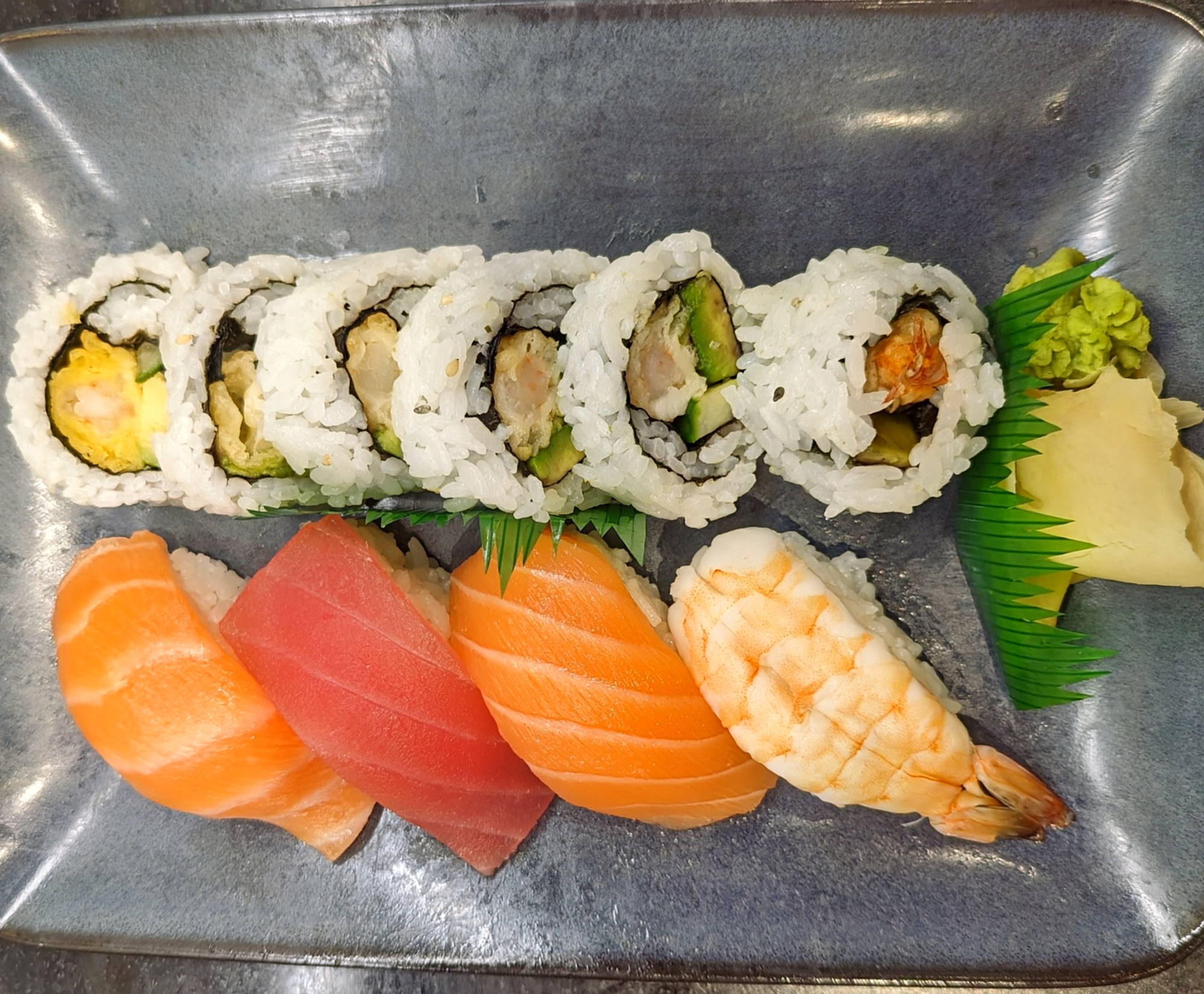 Sushi Combo B with Dynamite Rolls Without Sauce