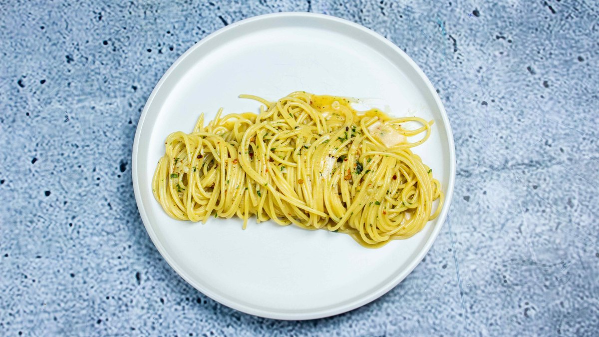 Spaghetti Alio Olio Peperoncini