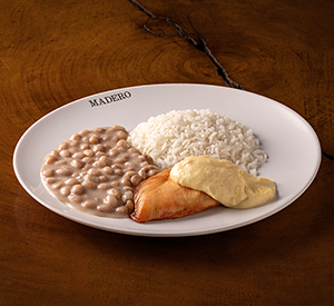 Peito De Frango Grelhado Com Feijão Car