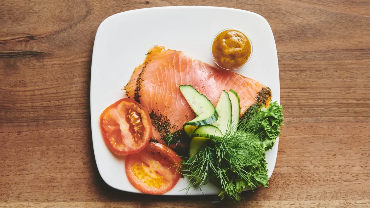 Luksus gravad laks med dild samt dressing