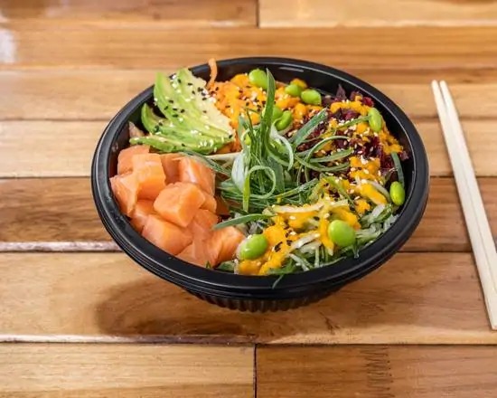 Donburi de Salmón Fresco