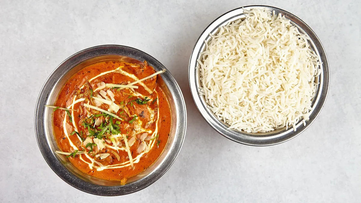 70. Chicken Tikka Masala ( Pikant)