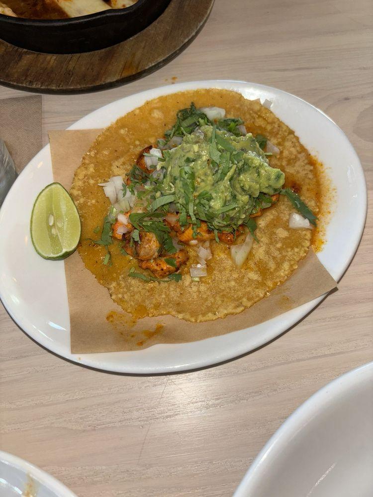 CHICKEN TACO