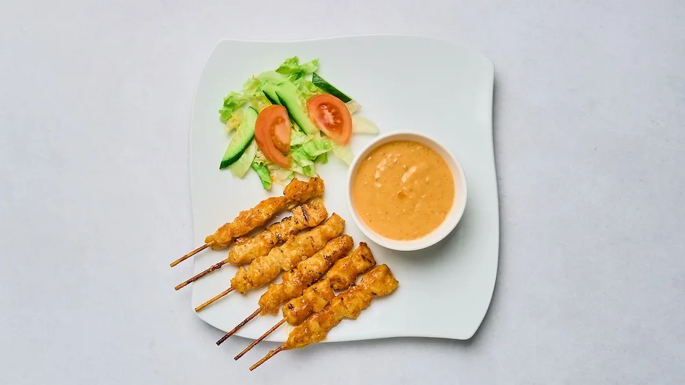 Saté Gai