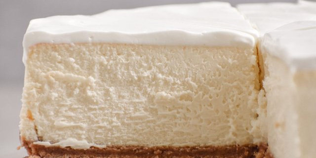 Classic NY Cheesecake