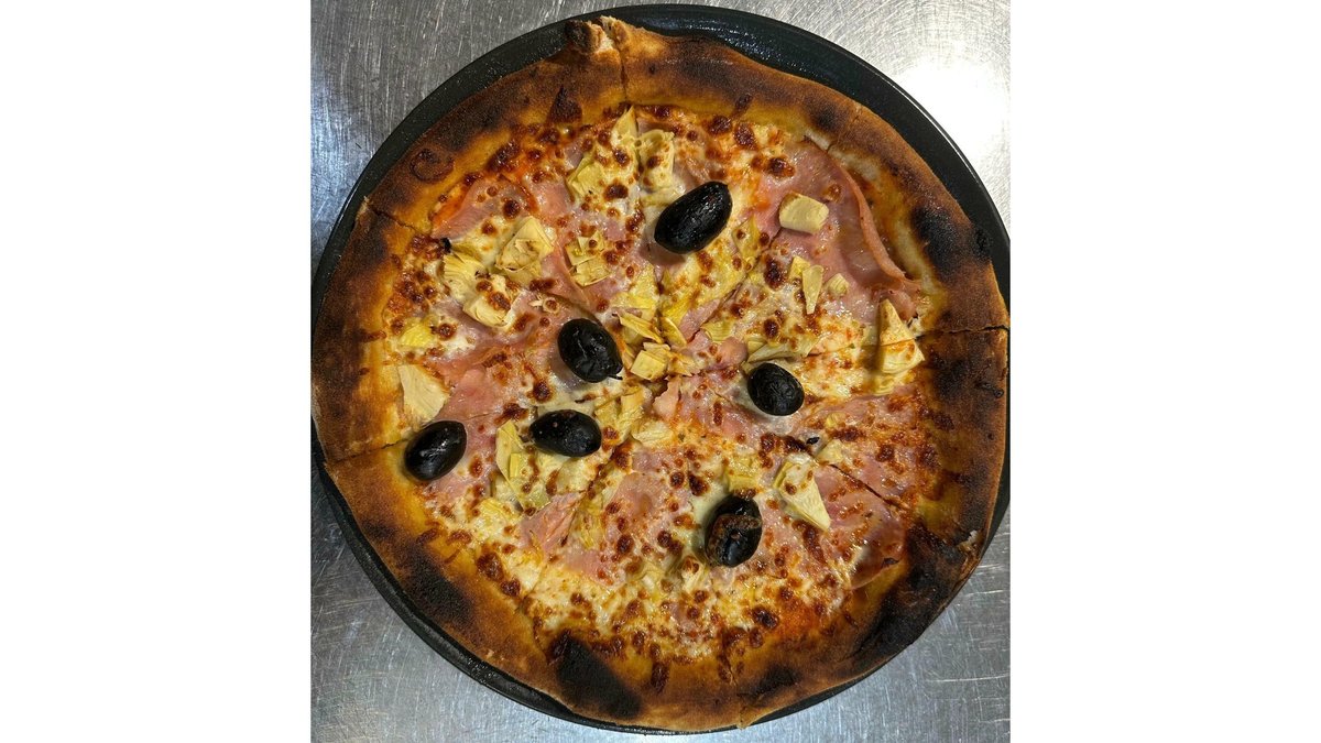 Margherita pizza