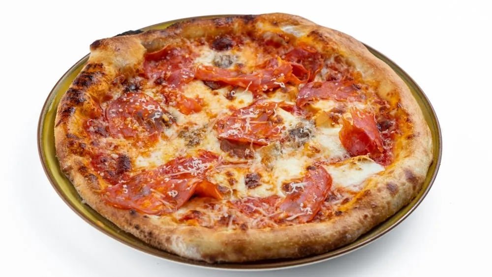 Pizza quattro formagi picantă