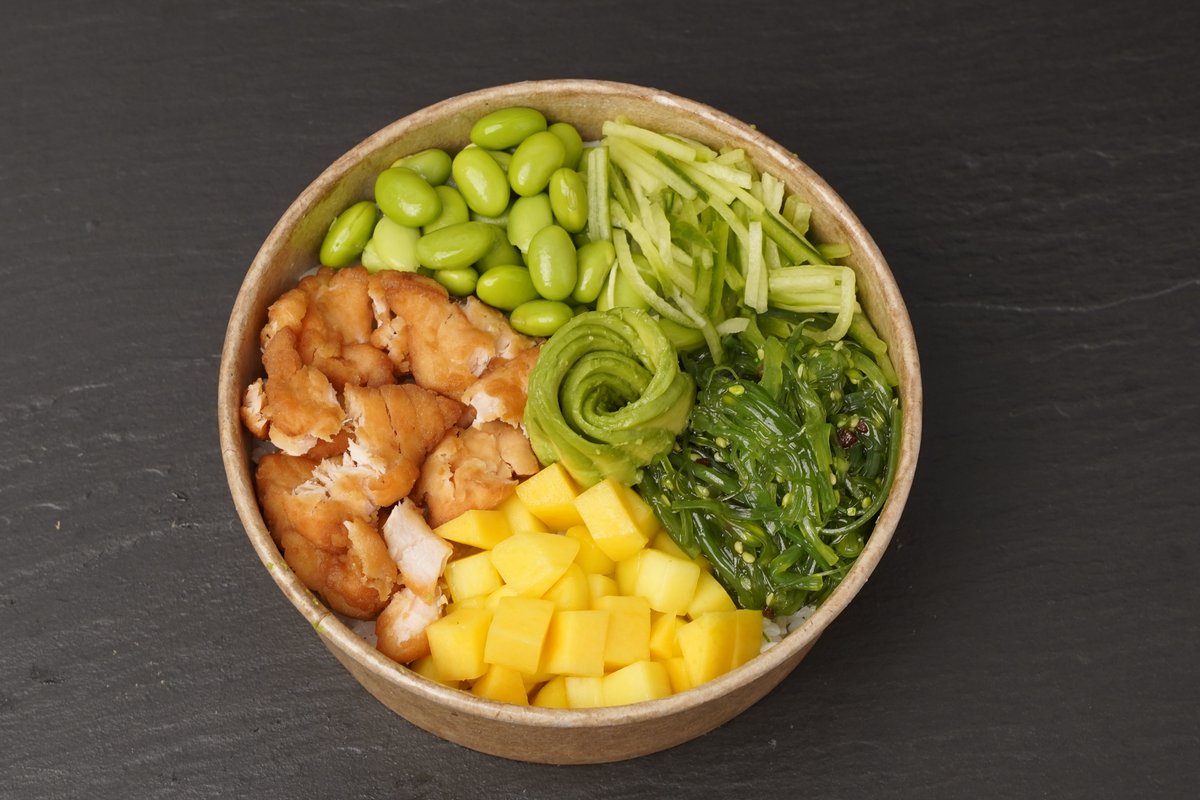 Crispy salmon poke bowl
