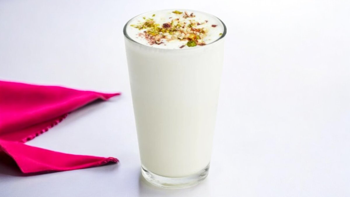 Sweet (Édes) Lassi