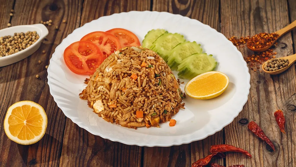 Fried Rice (ข้าวผัด)หมู-ไก่-เนื้อ