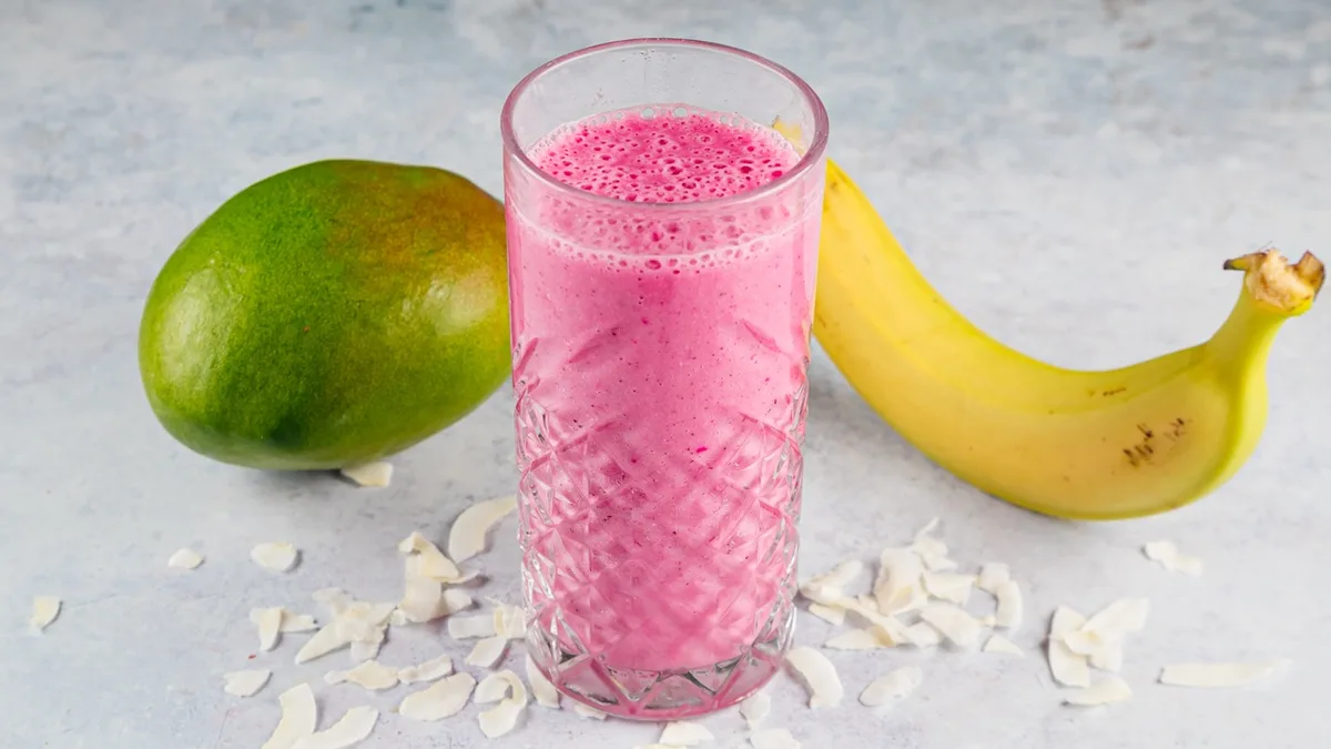 Dragon fruit smoothie