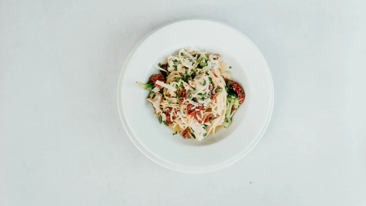 Spaghetti con pollo