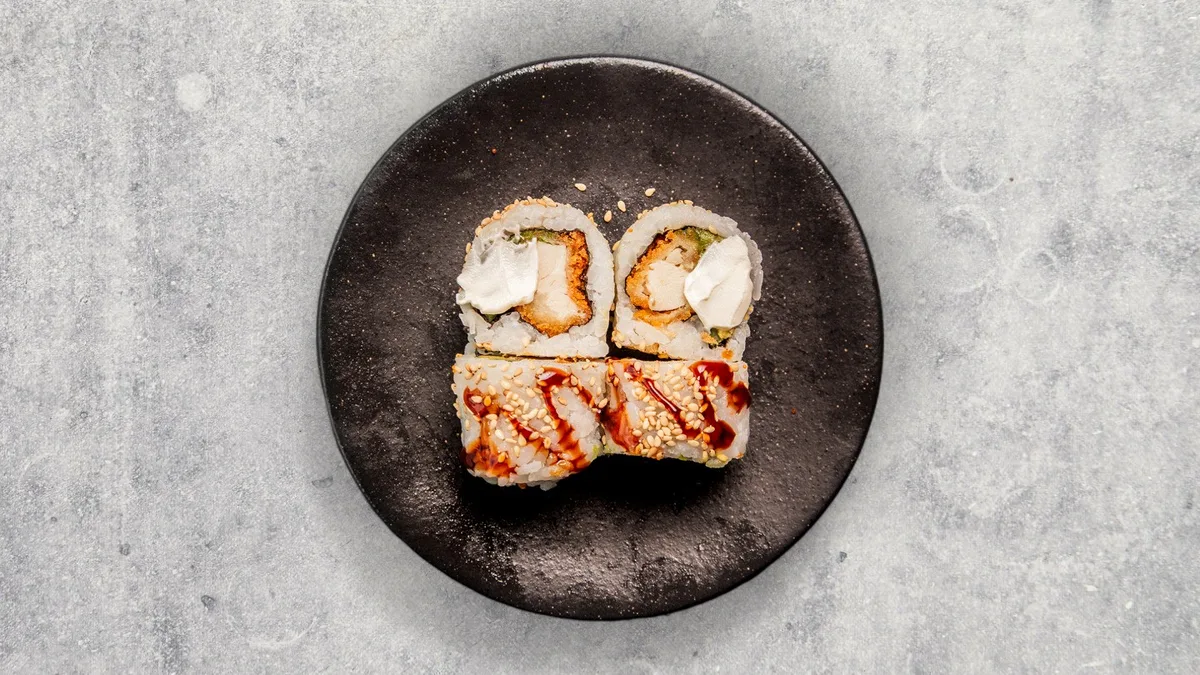 Uramaki Cheese Kylling (8 stk)
