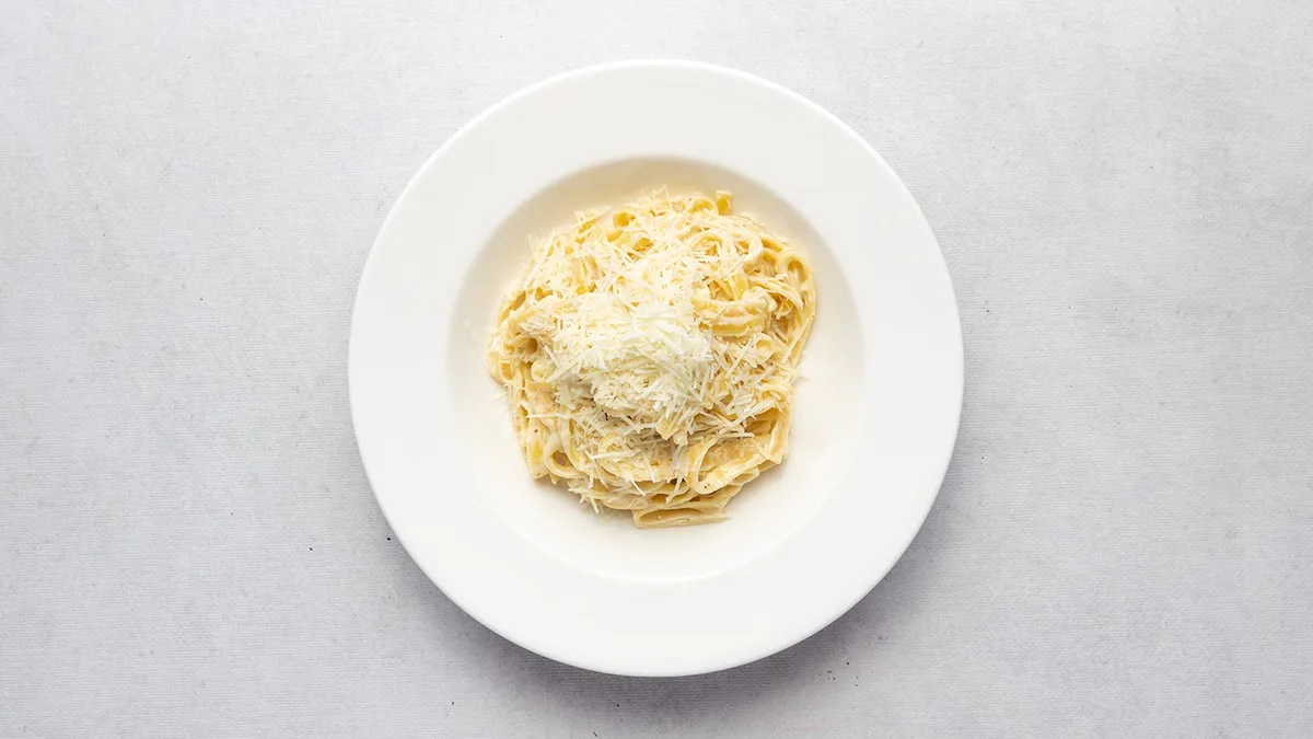 Fettuccine w delikatnym sosie śmietanowym