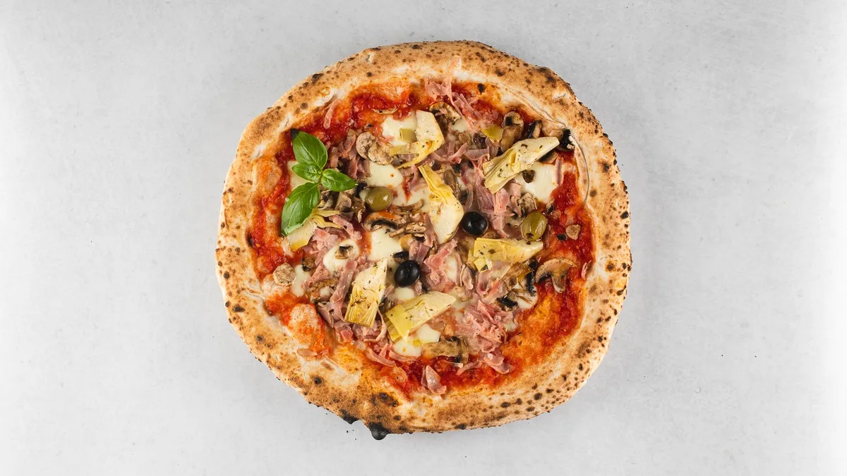 Pizzeta + Coca-Cola 0,5 l 🤩
