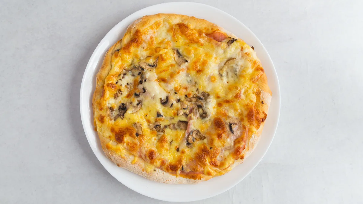 Capricciosa pizza 25cm