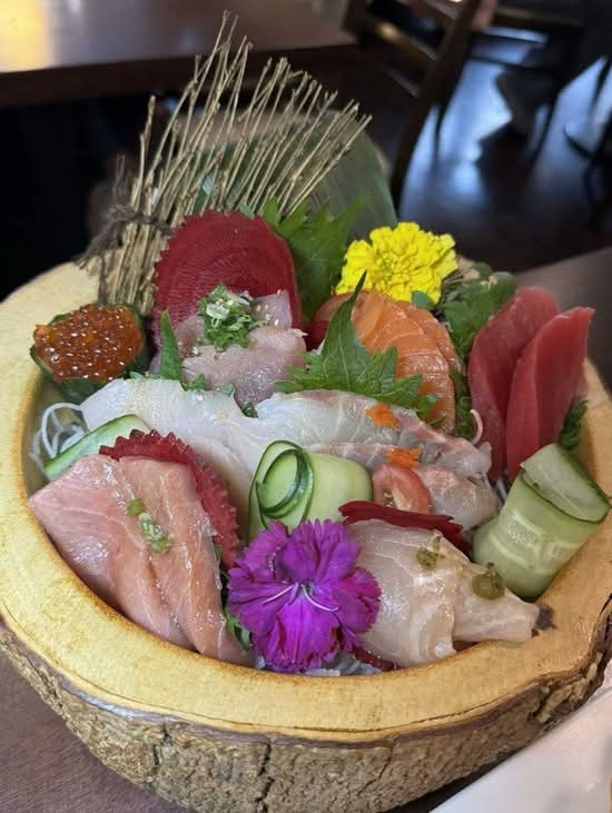 15 mixed sashimi