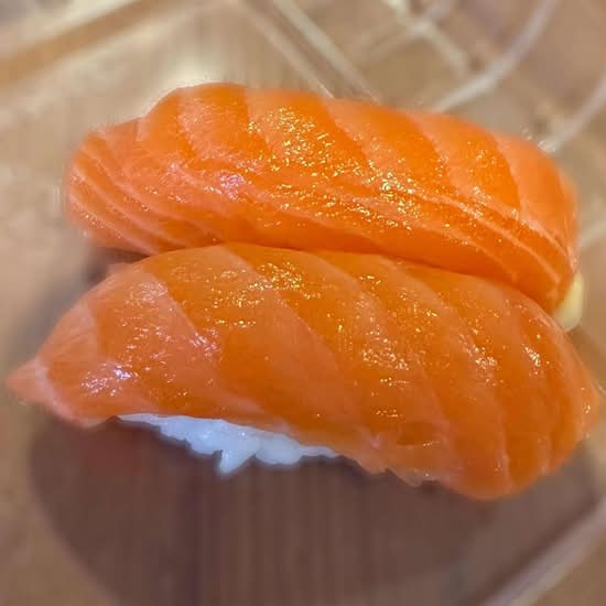 Salmon sushi