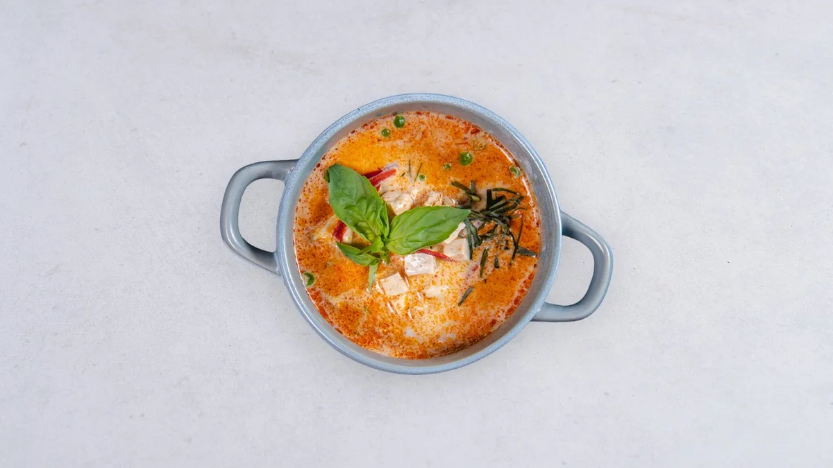 Kaeng Phanaeng z tofu