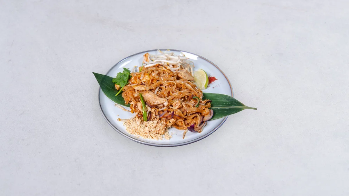 Pad Thai z kurczakiem