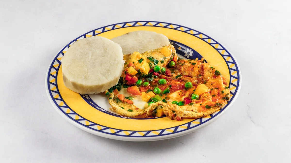 Boiled yam with egg sauce