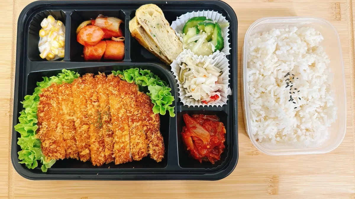 Pork cutlet Dosirak (돈까스도시락)