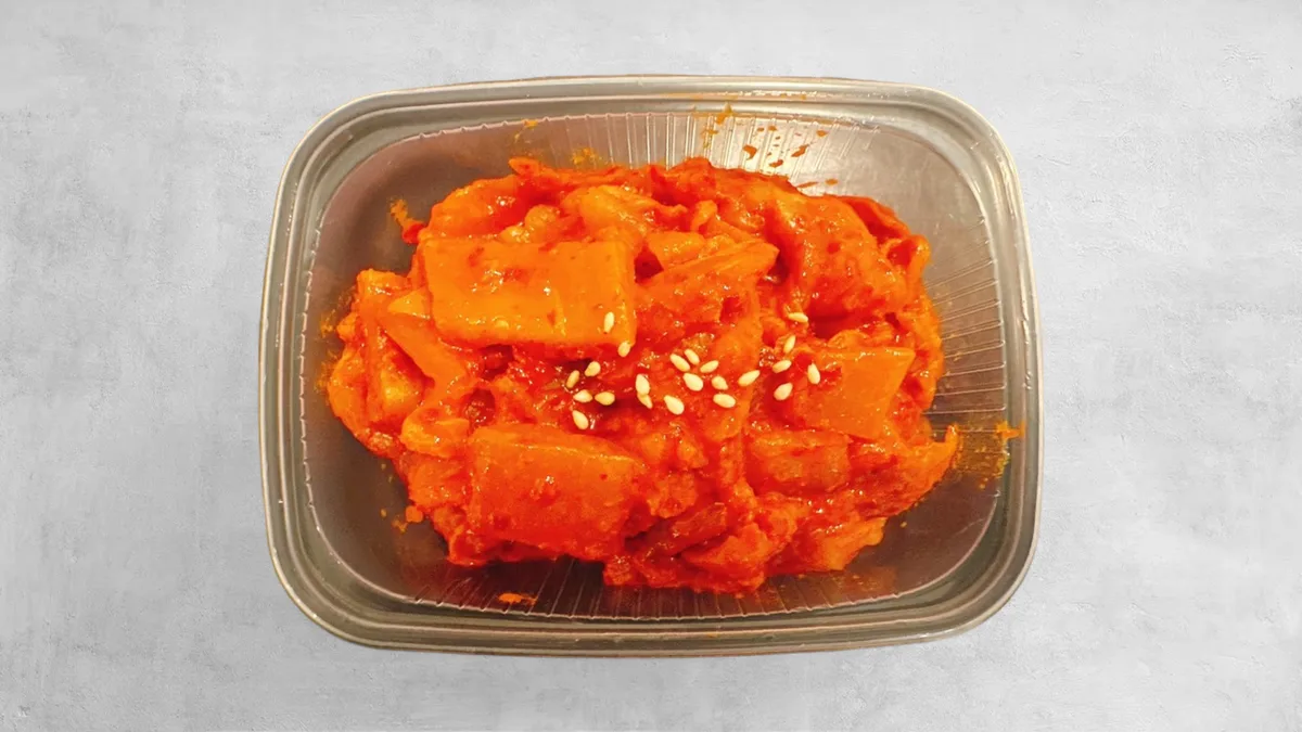 Stir-fried kimchi (볶음김치)  150g