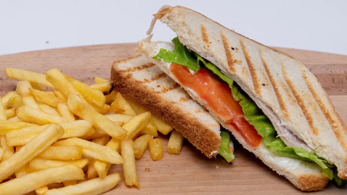 Tost sendvič