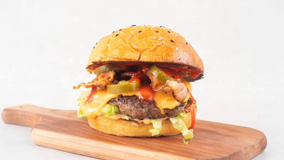 Spicy bacon burger