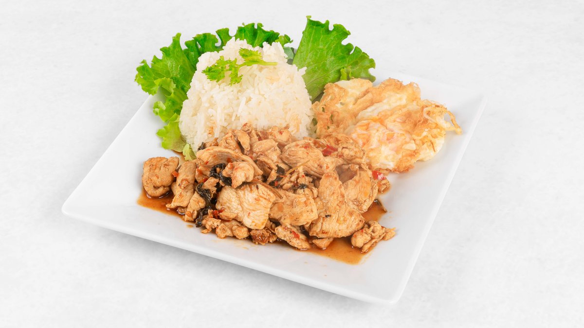 Pad kraphrao s piščancem (pekoče)